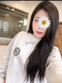 NEW TIỂU NGỌC XINH NON VÚ LỒN HỒNG RỰC.